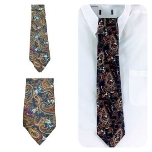 Vintage The Disney Store Mickey Donald Goofy Pluto Paisley Novelty Silk Necktie